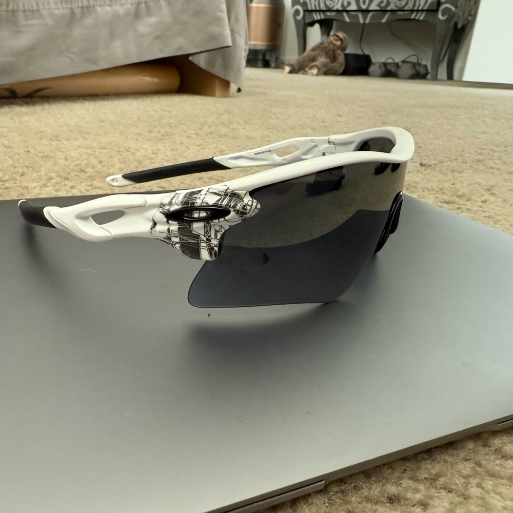 Oakley Radarlock